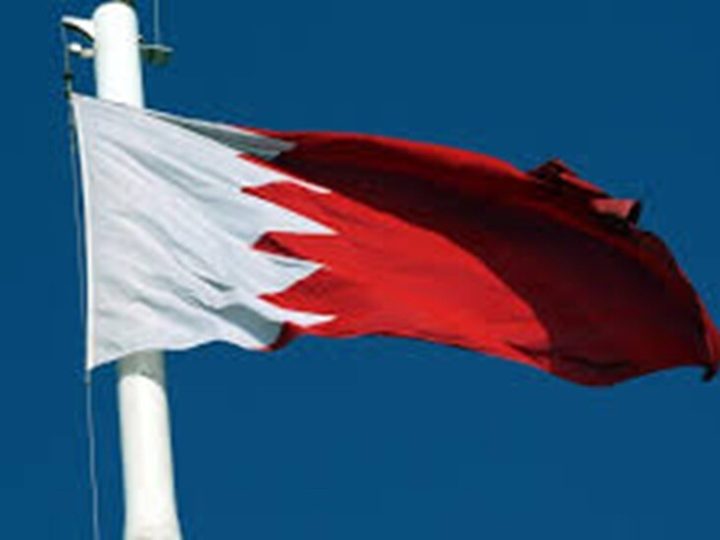 الدفاعات البحرينية تعلن تدمير 105 صواريخ و176 مسيرة إيرانية