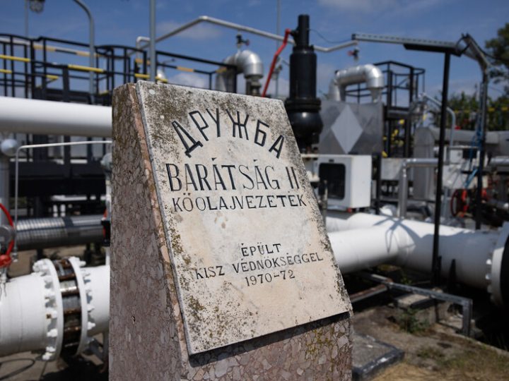 السفير الروسي لدى سلوفاكيا يؤكد استعداد موسكو لتوريد النفط عبر أنبوب “دروجبا”