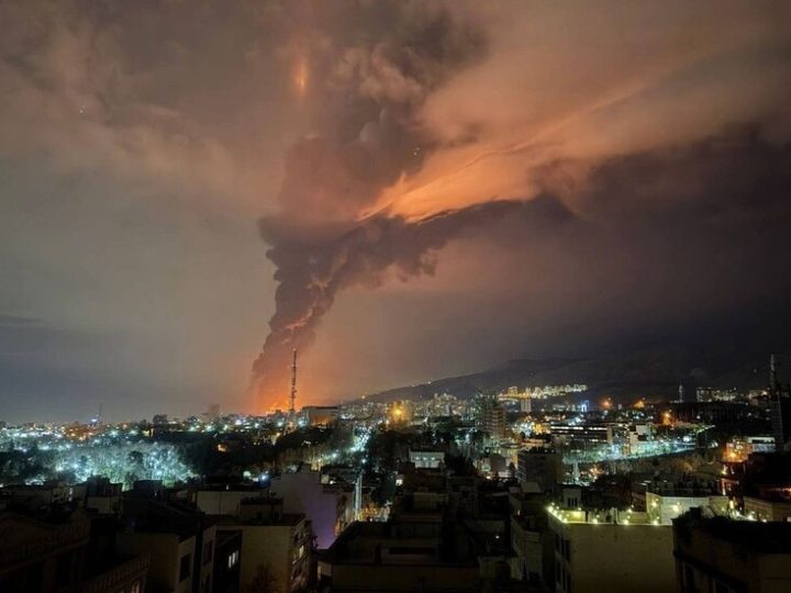 منظمة الصحة العالمية تحذر من مخاطر “المطر الأسود” في إيران