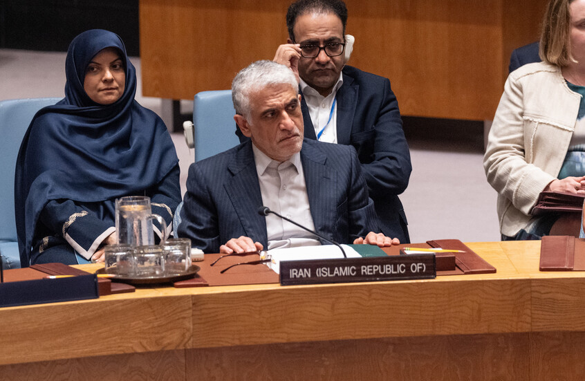 مندوب إيران بالأمم المتحدة: “1300 شهيد وتدمير 9669 موقعا مدنيا ومجلس الأمن صامت”