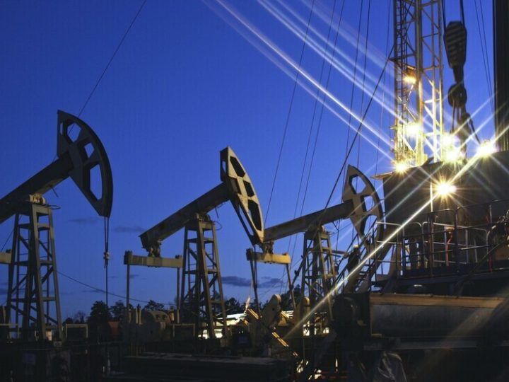 وكالة الطاقة الدولية تدعو إلى “إفراج تاريخي” للنفط من المخزونات الاستراتيجية