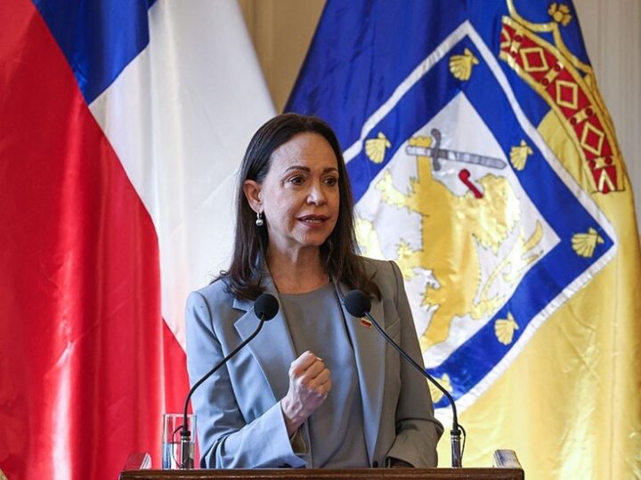 ترامب ينصح زعيمة المعارضة ماريا ماتشادو بعدم العودة لفنزويلا