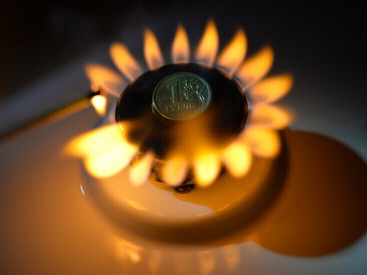 بيسكوف: استئناف تدفق النفط الروسي إلى سوق الطاقة العالمية سيسهم في استقرارها