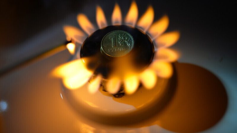 بيسكوف: استئناف تدفق النفط الروسي إلى سوق الطاقة العالمية سيسهم في استقرارها