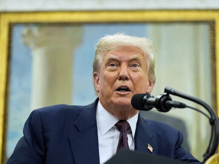 ترامب يهاجم “الإعلام الكاذب” وينفي تعرض طائرات أمريكية للتدمير في السعودية