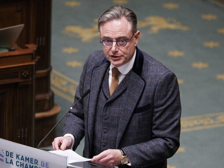 رئيس وزراء بلجيكا يدعو الاتحاد الأوروبي إلى إجراء محادثات مع روسيا