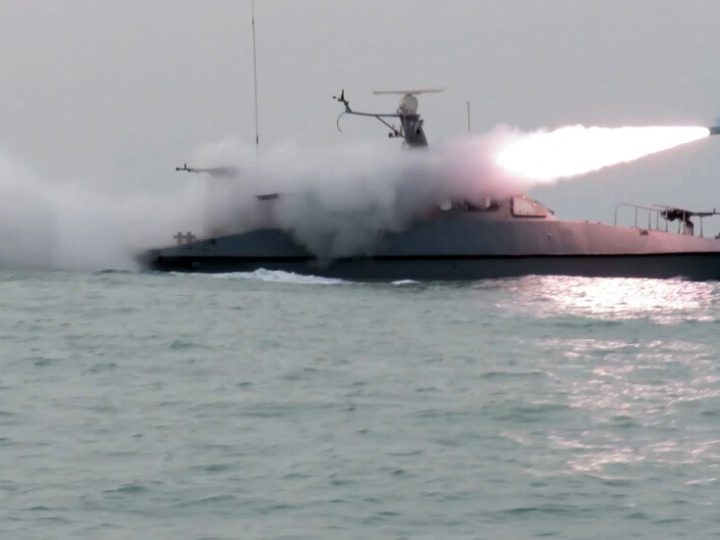 الحرس الثوري: إجراءات القوات البحرية تؤتي ثمارها.. الإفراج عن عدة ناقلات نفط إيرانية