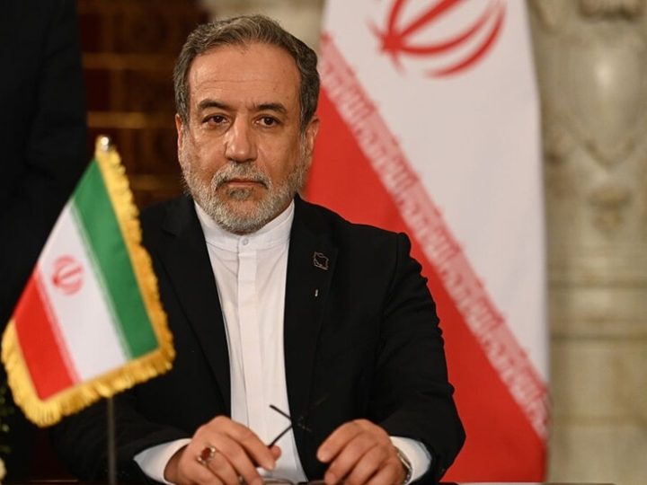 عراقجي: دول تتواصل معنا لتأمين عبور سفنها عبر هرمز ولا مفاوضات مع أمريكا حاليا