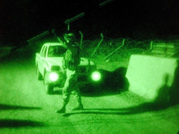 مصادر تتحدث هجوم ضخم على قاعدة فيكتوريا قرب مطار بغداد ولا تأكيدات رسمية عن قتلى أمريكيين