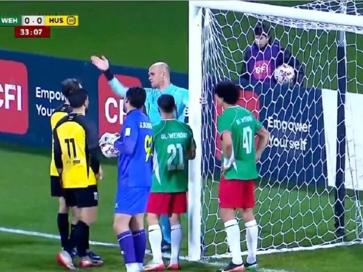 بسبب شباك ممزقة.. إلغاء هدف يشعل موجة غضب في الدوري الأردني (فيديو)