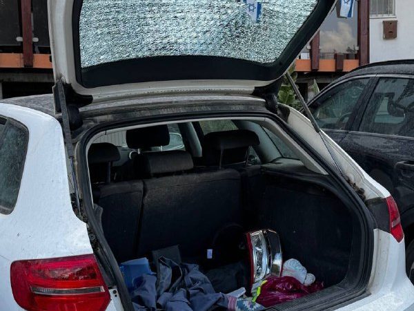 هجوم إيراني ضد إسرائيل ومصالح أمريكا..أنواع الصواريخ والأهداف ولقطات توثق سقوط الشظايا(فيديوهات+صور)