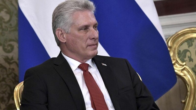 “نيويورك تايمز”: الولايات المتحدة تسعى للإطاحة برئيس كوبا