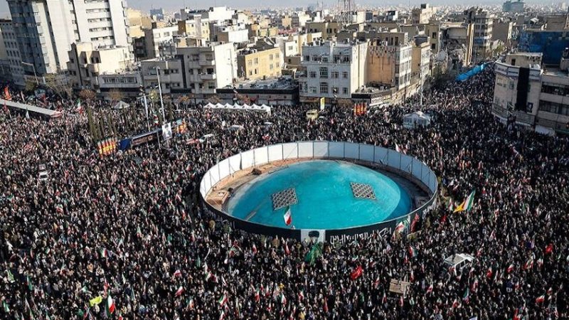 لاريجاني يشعل “x” برد ساخر على “أوهام ترامب” ويقارنها بسقوط الشاه