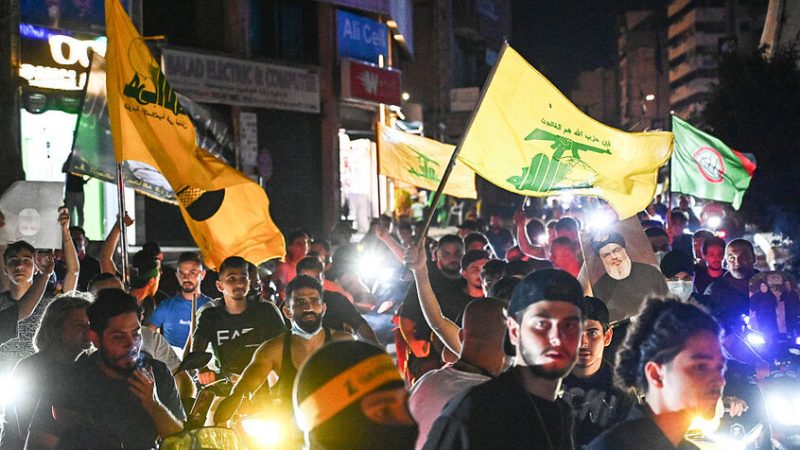 لبنان.. اتهام 4 عناصر في “حزب الله” بحيازة ونقل الأسلحة