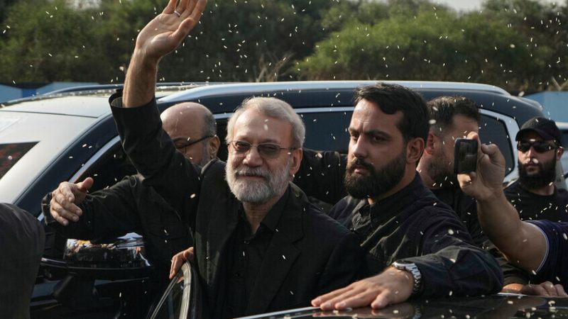 علي لاريجاني في عين الإعلام الإيراني.. رحل “العقل الاستراتيجي” ومهندس التوازنات الكبرى في إيران
