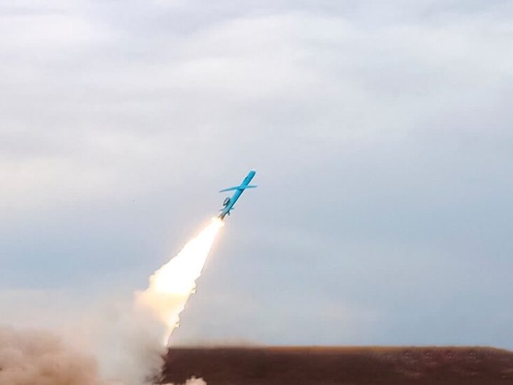 الحرس الثوري الإيراني يعلن إصابة 4  قواعد أمريكية في دول الخليج