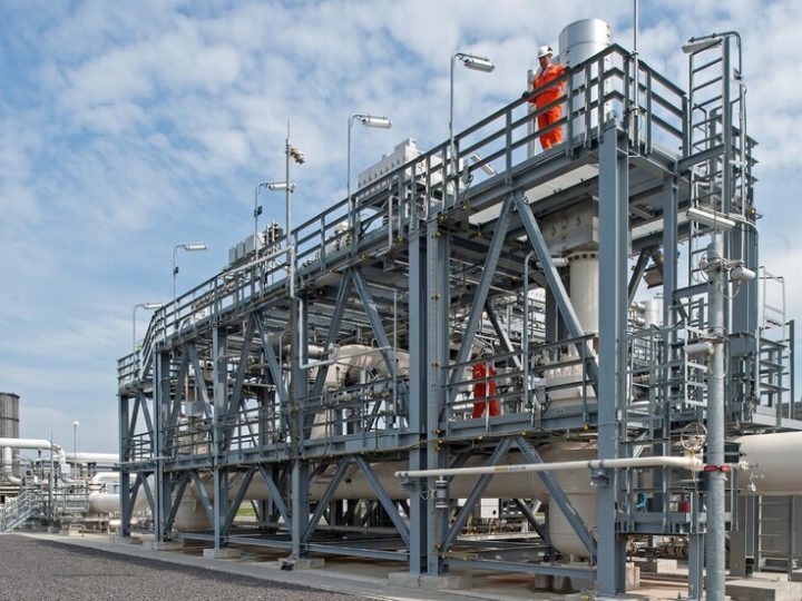 قطر للطاقة: الهجمات الإيرانية ألحقت أضرارا بـ17% من طاقة تصدير الغاز المسال