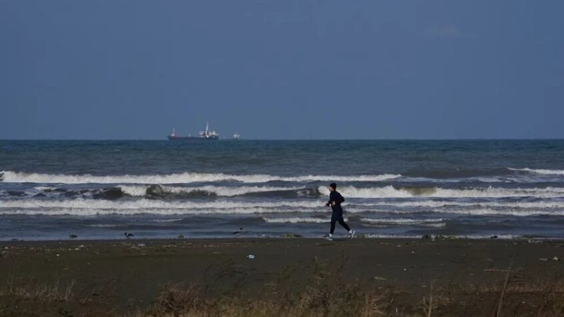 “نوع جديد من العمليات”.. إسرائيل تكشف تفاصيل الهجوم في بحر قزوين