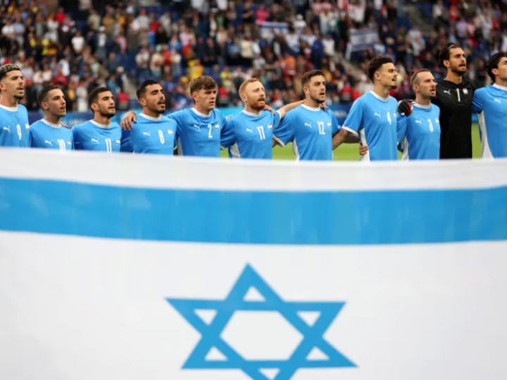 “الفيفا” يعاقب الاتحاد الإسرائيلي لكرة القدم