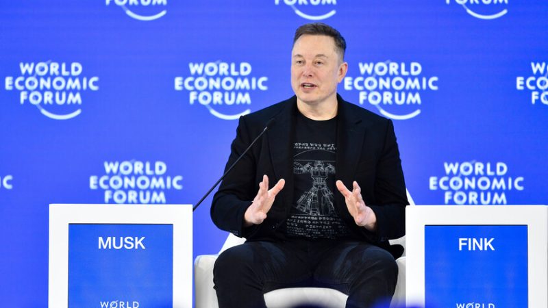 القضاء الفرنسي يشتبه بمحاولة إيلون ماسك تضخيم القيمة السوقية لمنصة “إكس”