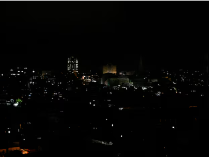 وكالة: انهيار شبكة الكهرباء في كوبا