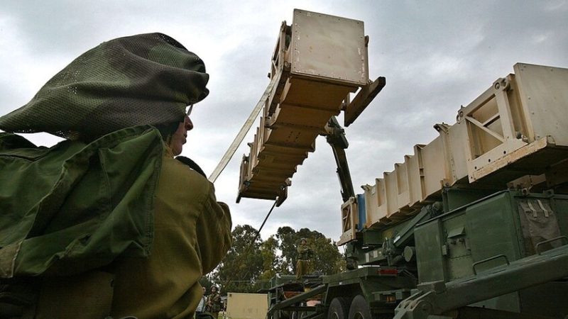 إعلام عبري يفجر مفاجأة: إسرائيل تستخدم قنابل كانت مخصصة لاستهداف مصر في قصف إيران