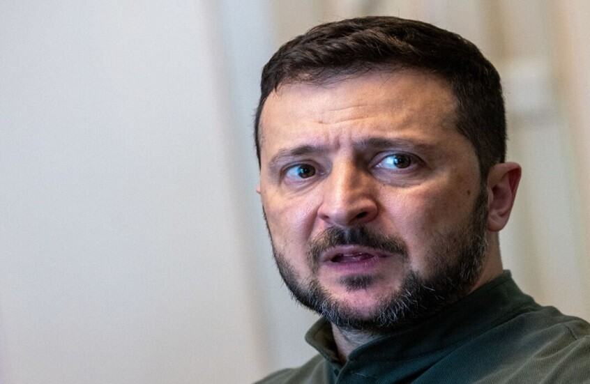 مجلة أمريكية: زيلينسكي يتعرض لضغط لا يحتمل