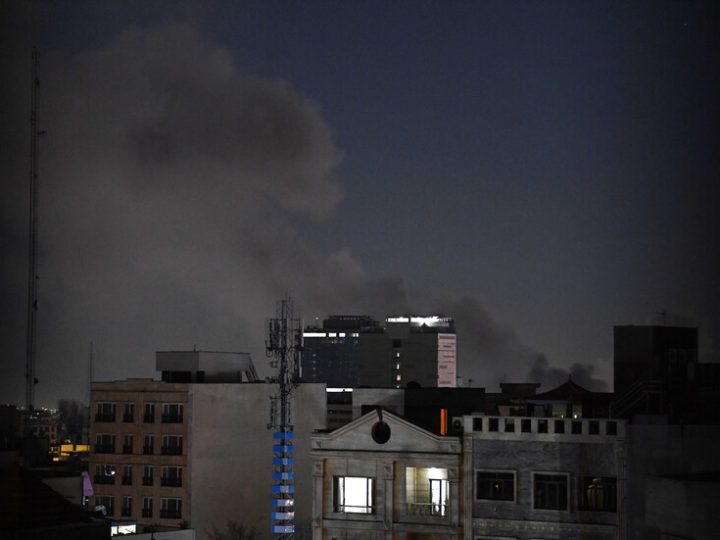 هجوم أمريكي إسرائيلي على جهاز إرسال إذاعي إيراني