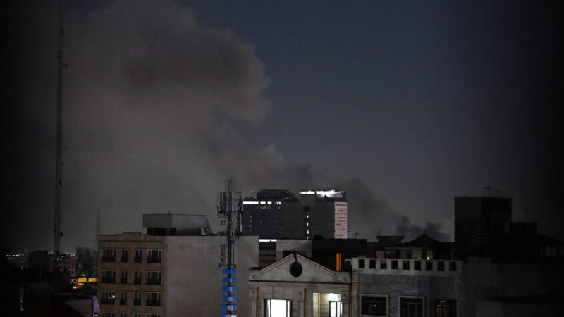 هجوم أمريكي إسرائيلي على جهاز إرسال إذاعي إيراني