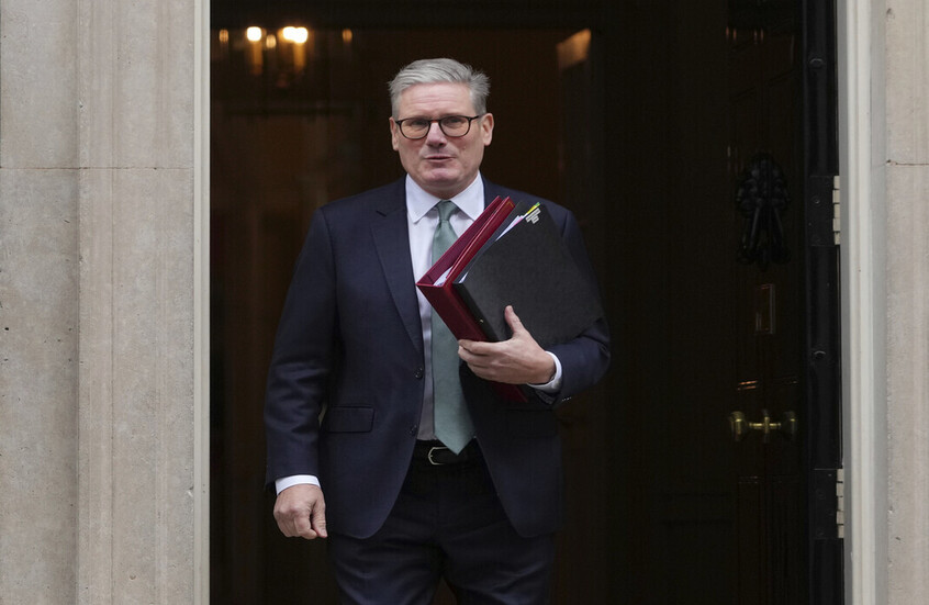 ستارمر: بريطانيا تستعد لاحتمال إطالة الحرب في إيران “لبعض الوقت”