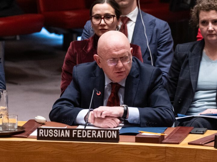 نيبينزيا: السلطات الأوكرانية لا تهتم بمفاوضات السلام