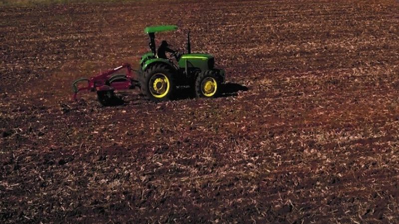 “التلغراف”: بريطانيا تبدأ بتقييد مبيعات الديزل للمزارعين