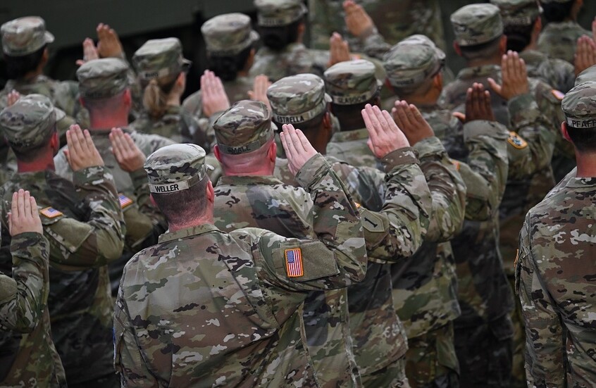 “سي إن إن”: إصابة نحو 290 جنديا أمريكيا خلال الحرب مع إيران