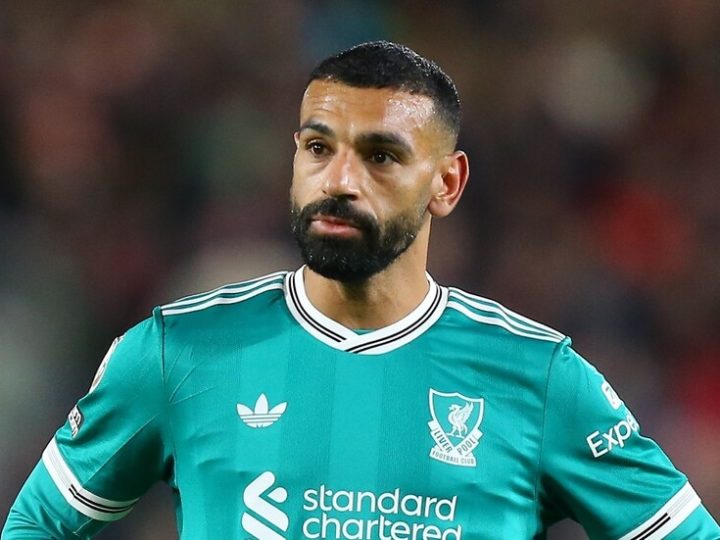 صراع سعودي أوروبي.. محمد صلاح يتلقى عروضا مغرية