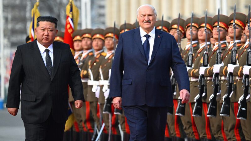 كيم جونغ أون يستقبل لوكاشينكو في بيونغ يانغ