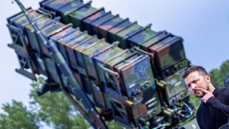 9000 هدف تدفع البنتاغون لتحويل أسلحة أوكرانيا لتغطية حرب إيران