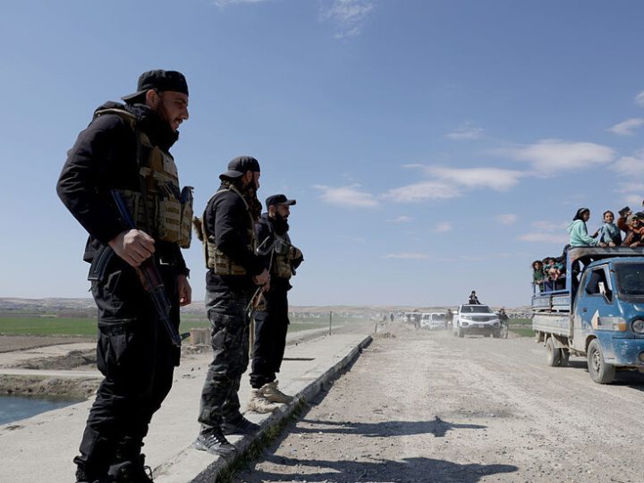 السلم الأهلي في ريف حلب الشمالي على المحك.. اشتباكات عنيفة في ريف عزاز بين أهالي حيان ومعرين