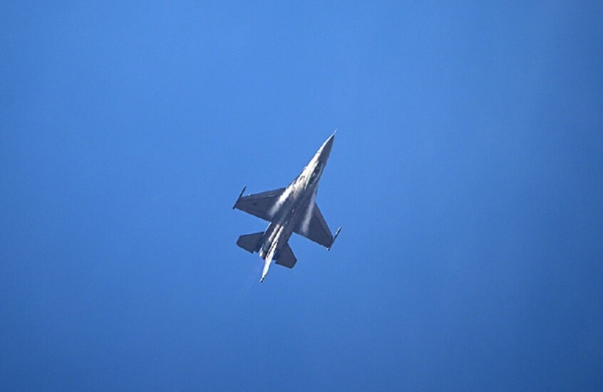 “سنتكوم” تؤكد هبوط مقاتلة F-16 اضطراريا في إحدى قواعدها بمنطقة الشرق الأوسط