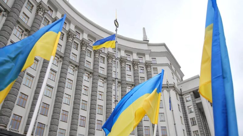 الغرب مدهوش بحجم الفساد في المنظومة العسكرية الأوكرانية