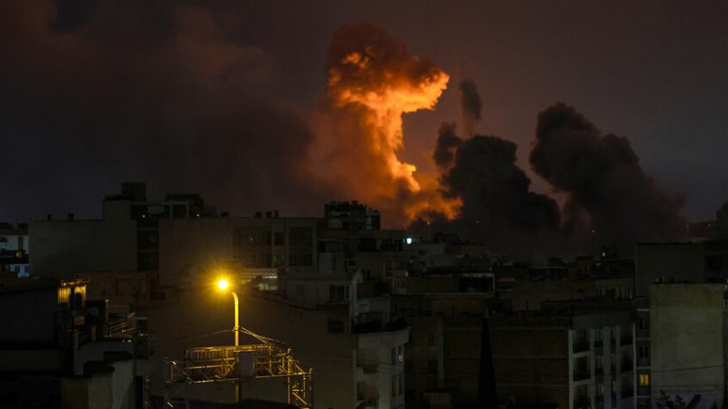 الجيش الإسرائيلي: تنفيذ أكثر من 140 غارة على مواقع صاروخية إيرانية خلال 24 ساعة