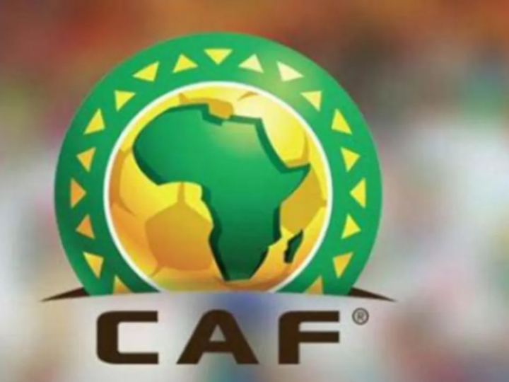 وسط فترة مضطربة للكرة الإفريقية.. استقالة الرجل القوي في “الكاف”