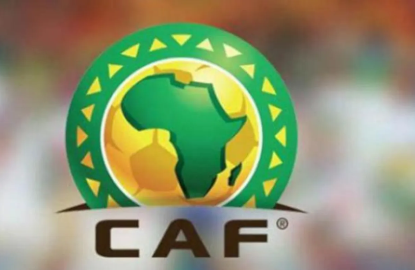 وسط فترة مضطربة للكرة الإفريقية.. استقالة الرجل القوي في “الكاف”