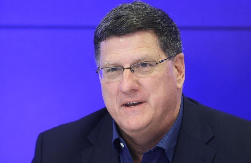 خبير أمريكي: روسيا هي وحدها القادرة على إبرام “صفقة كبرى” لإنهاء الحرب في الشرق الأوسط