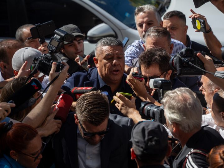 من الإنجازات إلى المحاكم.. رئيس الاتحاد الأرجنتيني في قلب فضيحة مالية