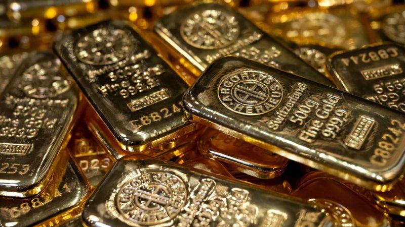 أداء ضعيف للذهب مع تغير توقعات السياسة النقدية الأمريكية