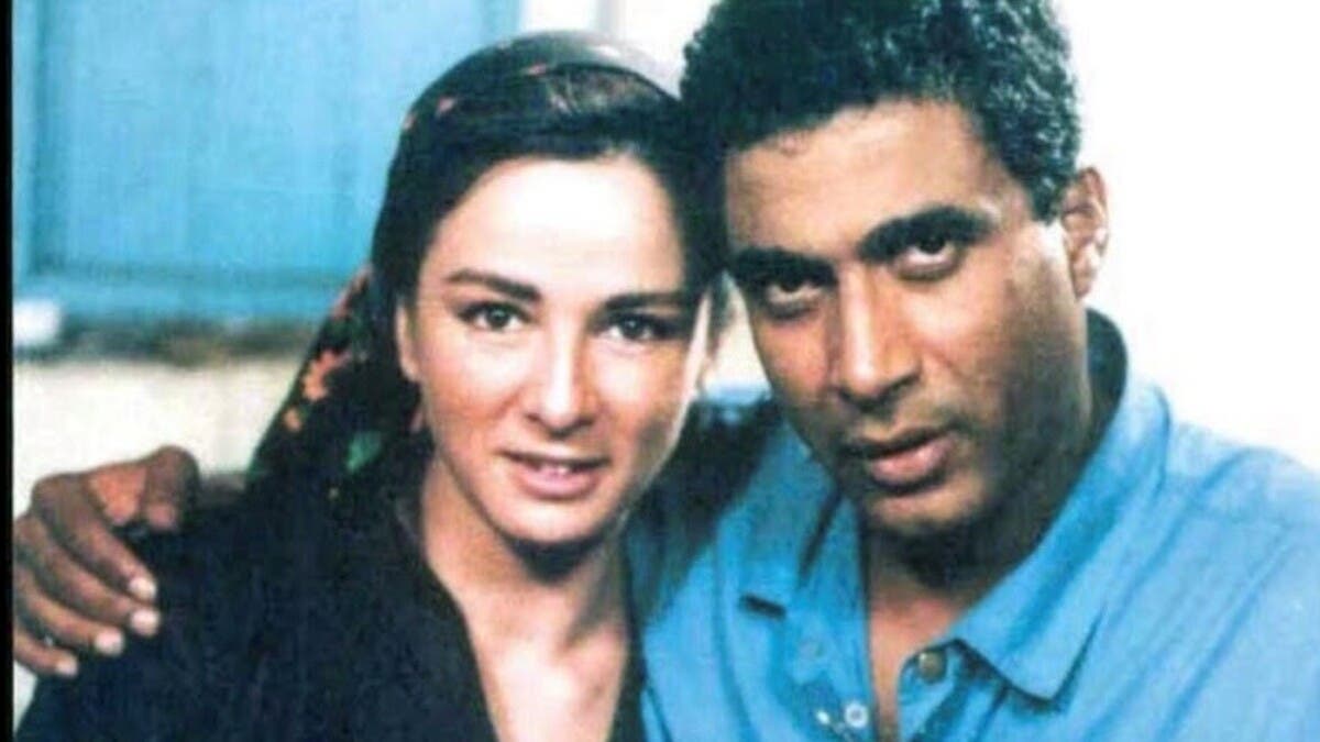 “خطط للزواج من نجلاء فتحي”.. مدير أعمال أحمد زكي يكشف سراً