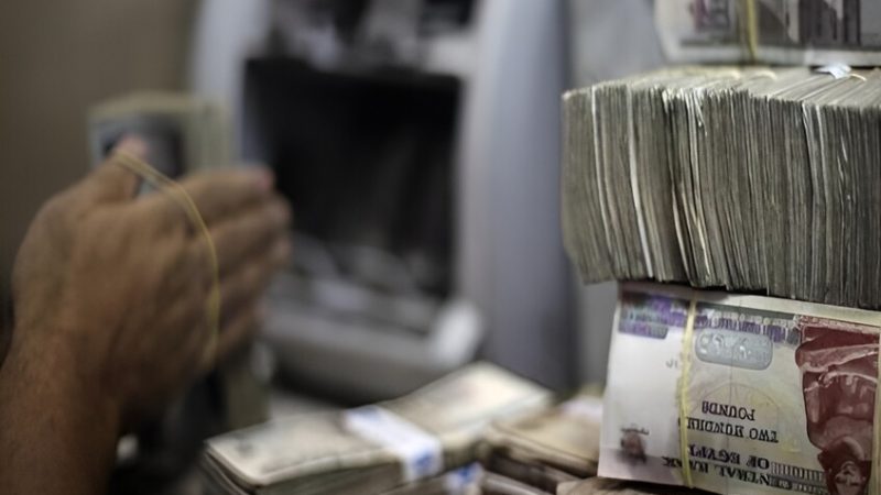 مديونية خيالية تهز إمبراطورية أحد أكبر رجال الأعمال في مصر