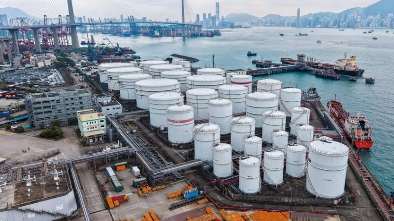 سعر نفط برنت يسجل أكبر مكاسبه الشهرية