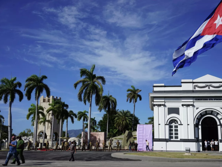 روسيا تعوّل على استئناف الرحلات الجوية إلى كوبا بعد انتهاء أزمة الوقود التي تعانيها