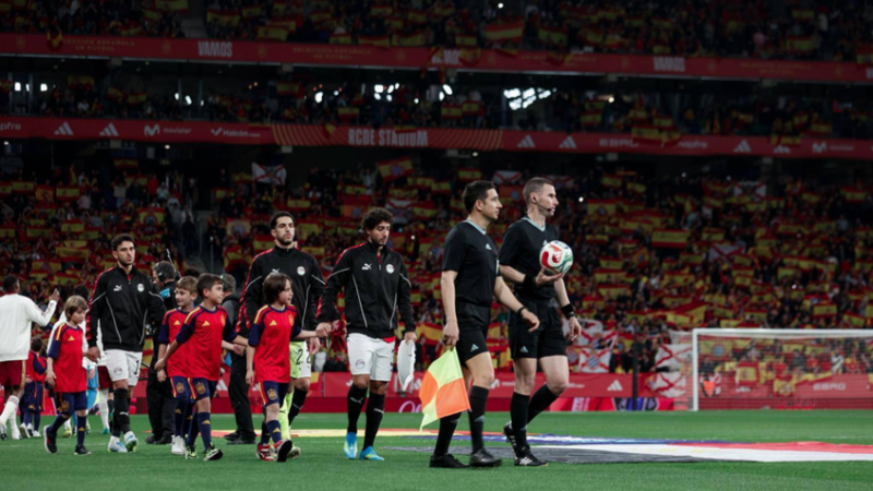 أول تعليق للاتحاد المصري على إطلاق الجماهير الإسبانية صافرات استهجان ضد النشيد المصري